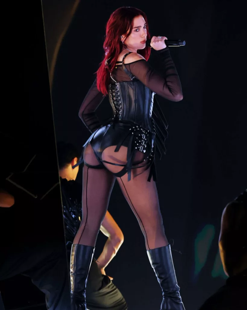 Dua Lipa Grammy Outfit