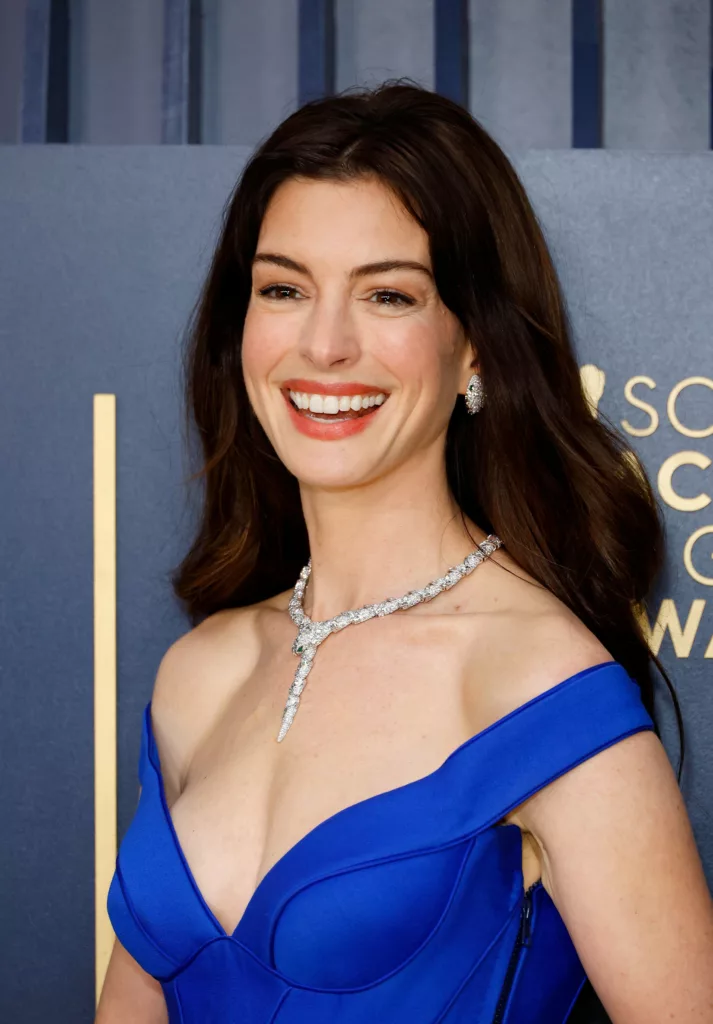 Anne Hathaway SAG Awards