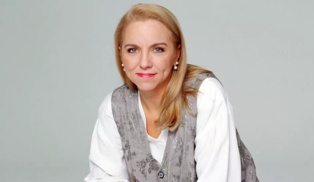 Brett Butler – Grace Kelly