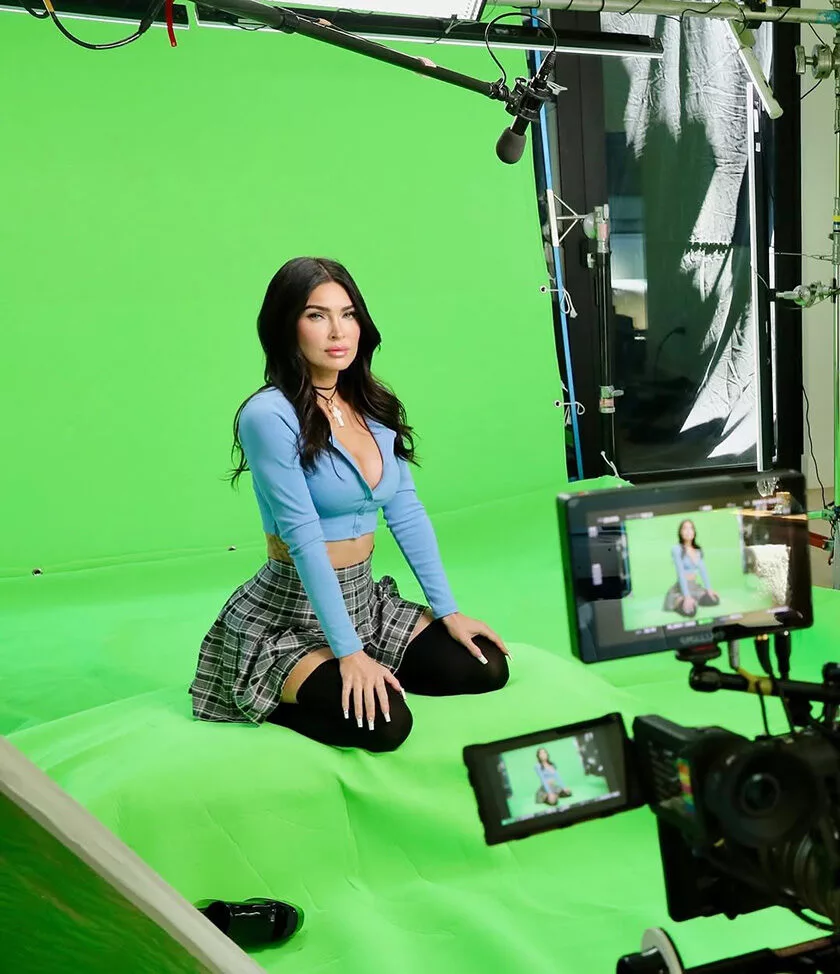 Megan Fox Overcompensating BTS
