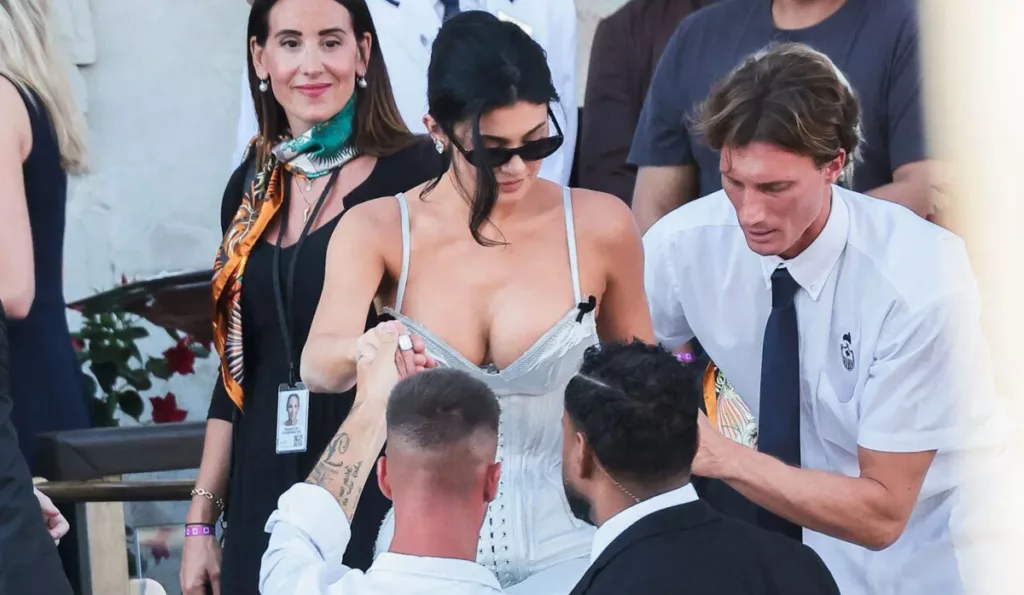Kylie Jenner Jeff Bezos Wedding