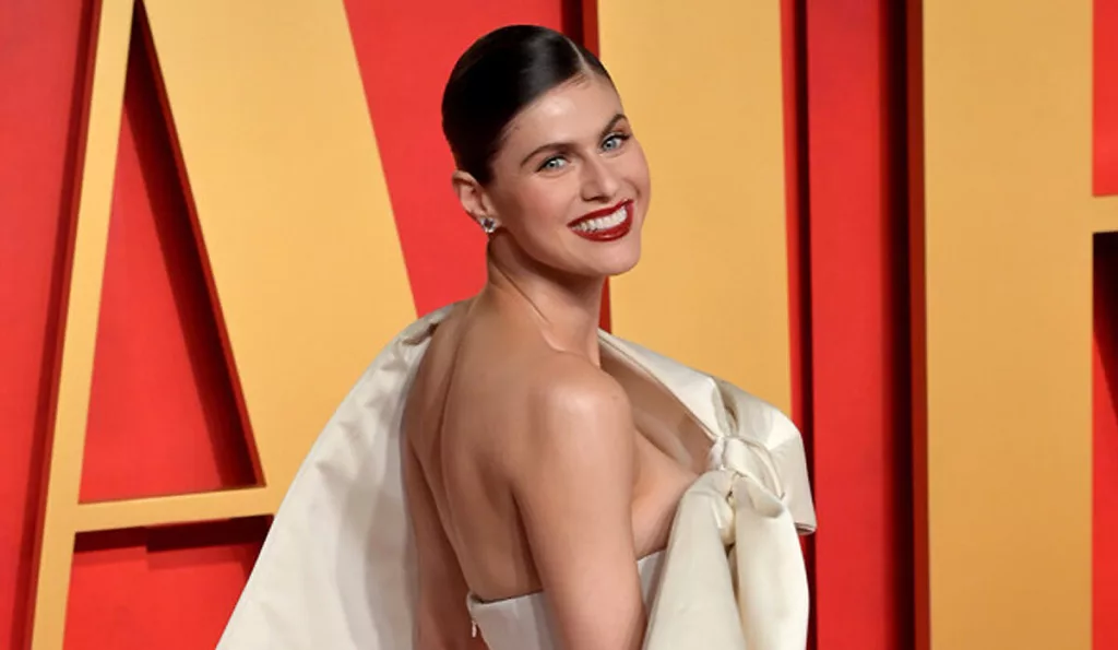 Alexandra Daddario beautiful