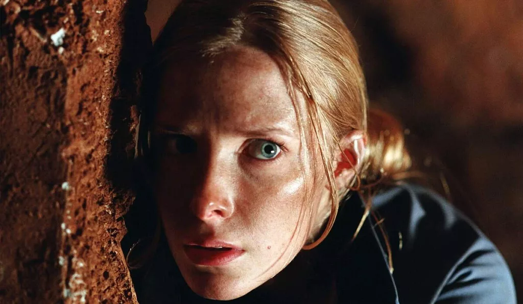 Sarah Carter – The Descent (2005)