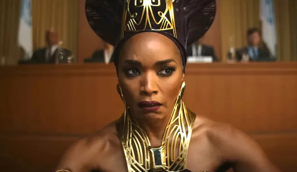 Angela Bassett wakanda forever
